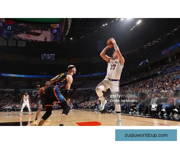 布朗力挺东契奇称其得分天赋与投篮手感堪称与生俱来的超级巨星